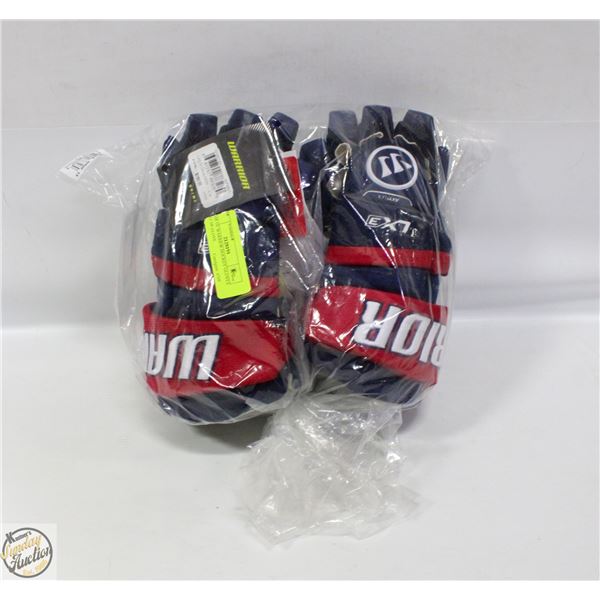 PAIR OF WARRIOR HOCKEY GLOVES LX3 SR GLOVE