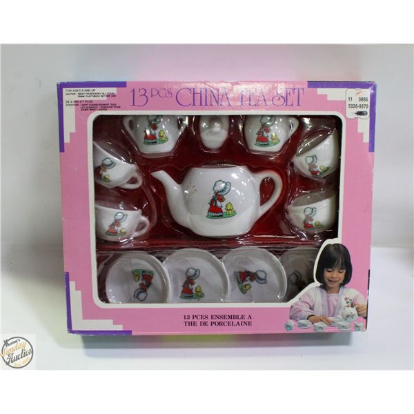 VINTAGE (NEW IN BOX) ZELLER'S