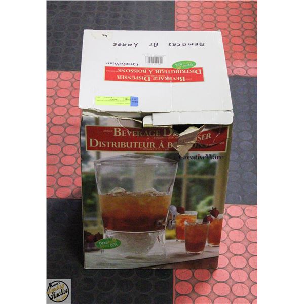 BEVERAGE DISPENSER IN BOX