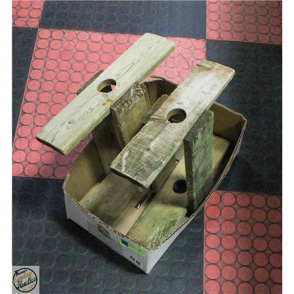 VINTAGE RUSTIC DECOR BARN WOOD SPOOLS