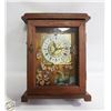 Image 1 : VINTAGE SWAN ART 3D CLOCK IN WOOD CASE WITH DOOR