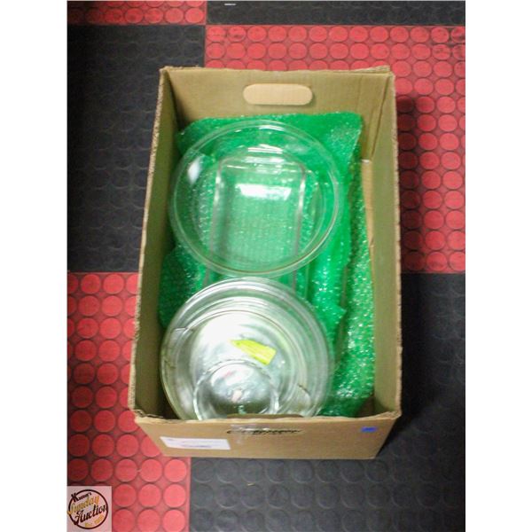 LOT OF VINTAGE VARIOUS STYLE PYREX