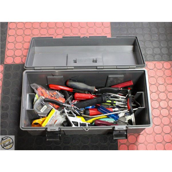 ESTATE LOT OF VARIOUS TOOLS AND TOOLBOX