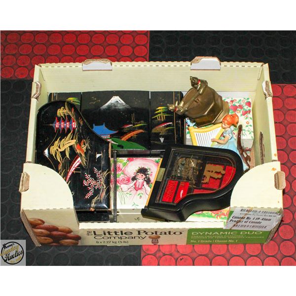 LOT OF VINTAGE MUSIC & JEWELLERY BOXES