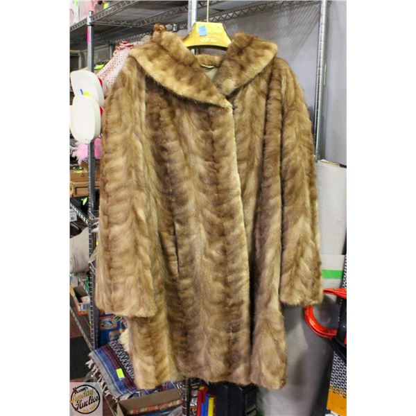 VINTAGE BROWN MINK FUR COAT MADE IN CANADA SIZE