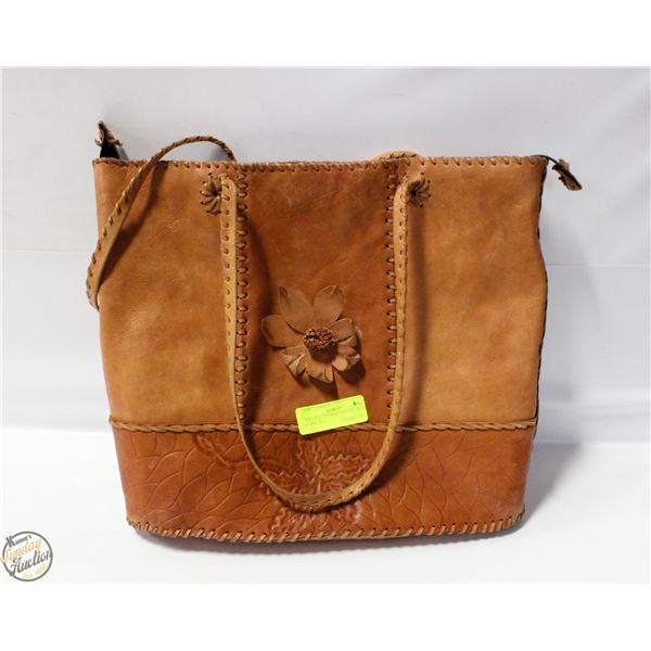 VINTAGE LEATHER TOOLED LARGE CARRY BAG