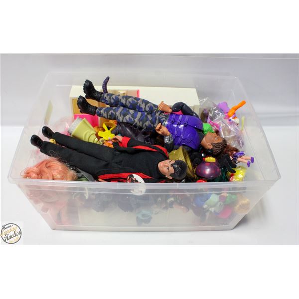 LARGE LOT VINTAGE TOY FIGURES