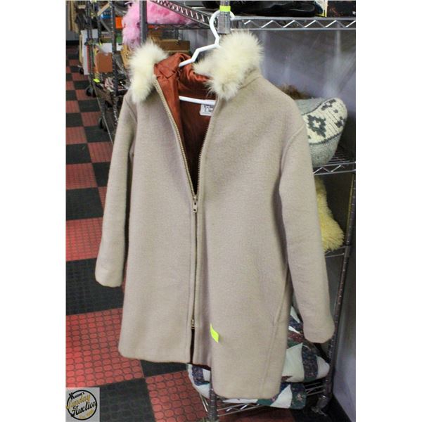 INUIT WOOL PARKA LADIES S/M W/FOX FUR COLLAR