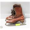 Image 1 : ANTIQUE LEATHER SKATES-ESTATE