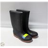 Image 1 : KIDS SZ 3 RUBBER BOOTS (NEVER WORN OUTSIDE)