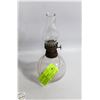Image 1 : VINTAGE SMALL GLASS KERSENE LAMP ROUND BASE DÉCOR