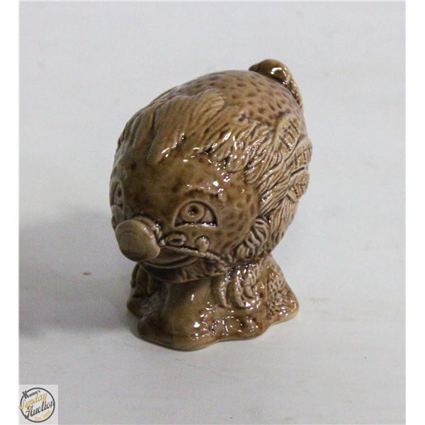 VINTAGE PORCELAIN FIGURINE A HALLAM 1972 BESWICK H