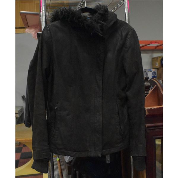 WOMENS LARGE DANIER LEATHER INSULATED