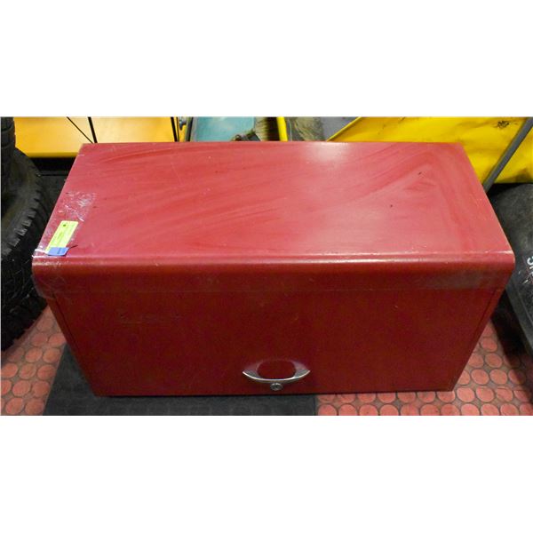 VINTAGE RED TOOLBOX LARGE
