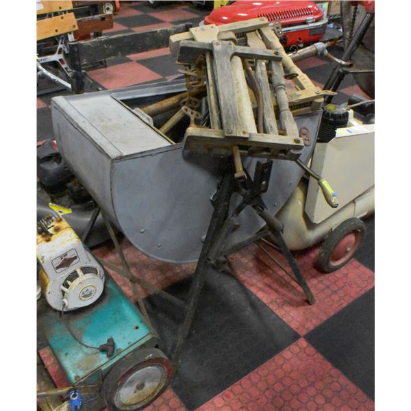 2 ANTIQUE ONE MINUTE MANUFACTURING WASH CO