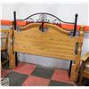Image 1 : WOOD HEAD BOARD WITH METAL FRAME QUEEN SIZE
