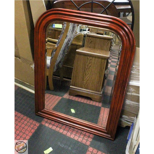 MIRROR APROX 30"X40"