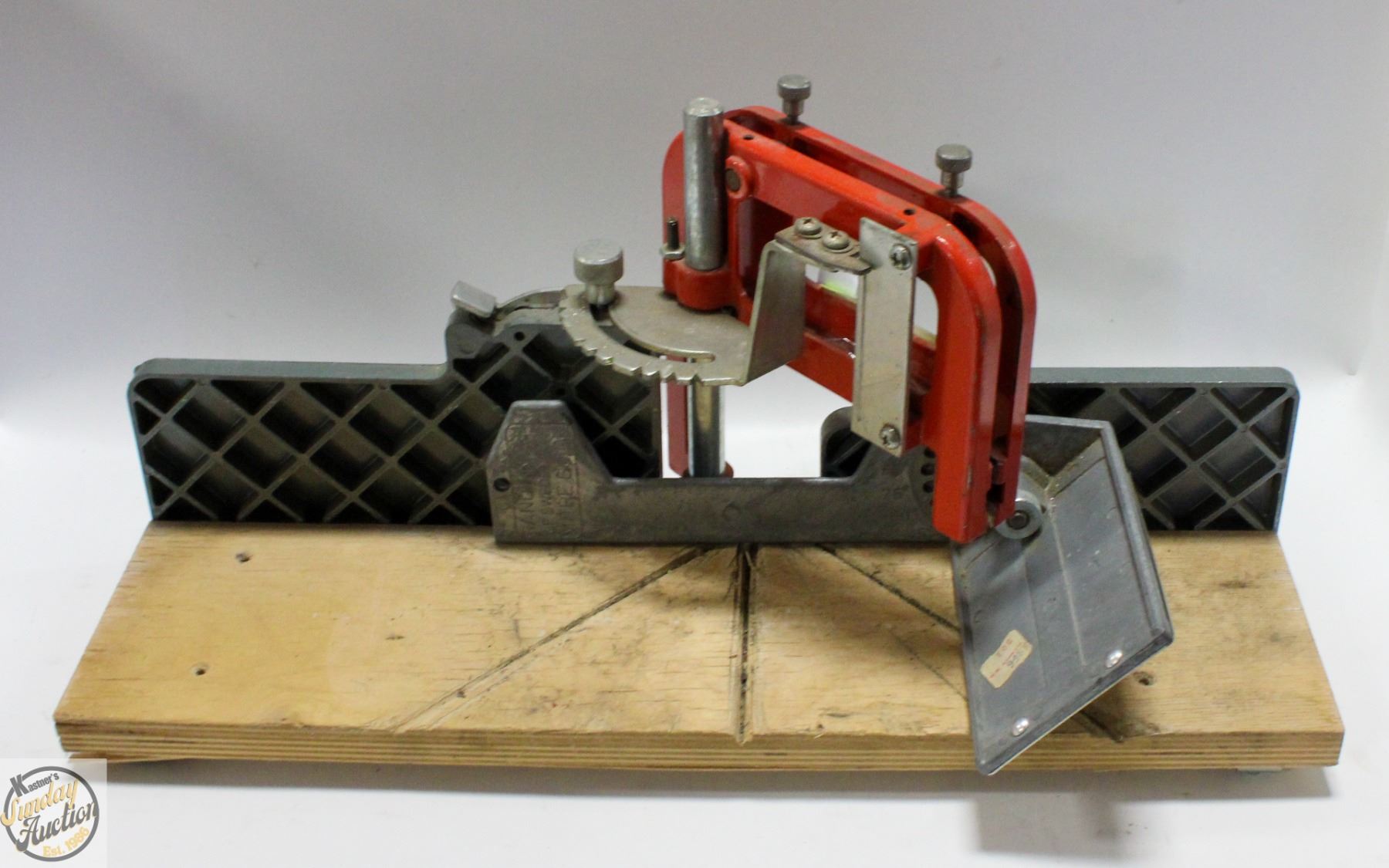 VINTAGE CRAFTSMAN MITER BOX 881.3632