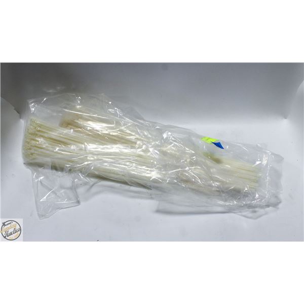 3 X 100=300 TOTAL LONG ZIPTIES