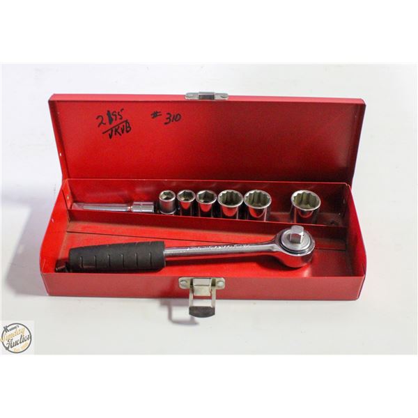 LOT WRIGHTSOCKET WRENCH WITH SOCKETS IN METAL