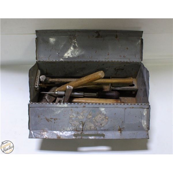 ESTATE TOOL BOX OF VINTAGE METAL WORKING HAMMERS