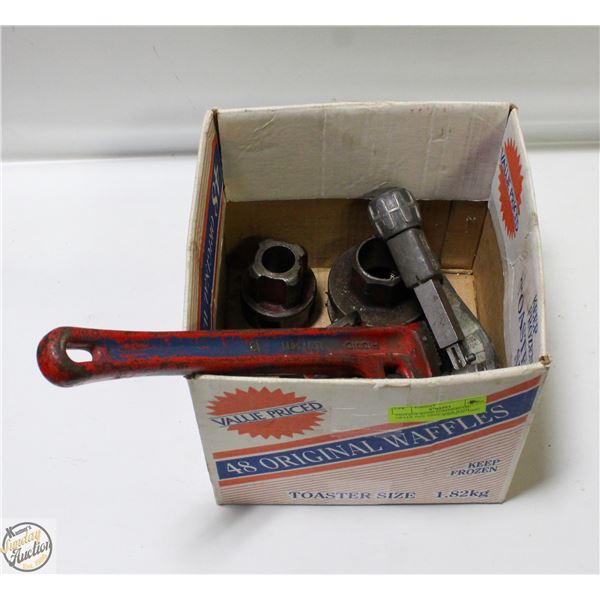 VINTAGE RIGID COMMERCIAL GRADE PIPE THREADER WITH