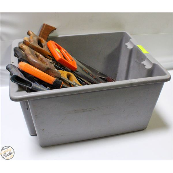 ESTATE LOT OF VARIOUS VINTAGE SAWS AND HACK SAWS