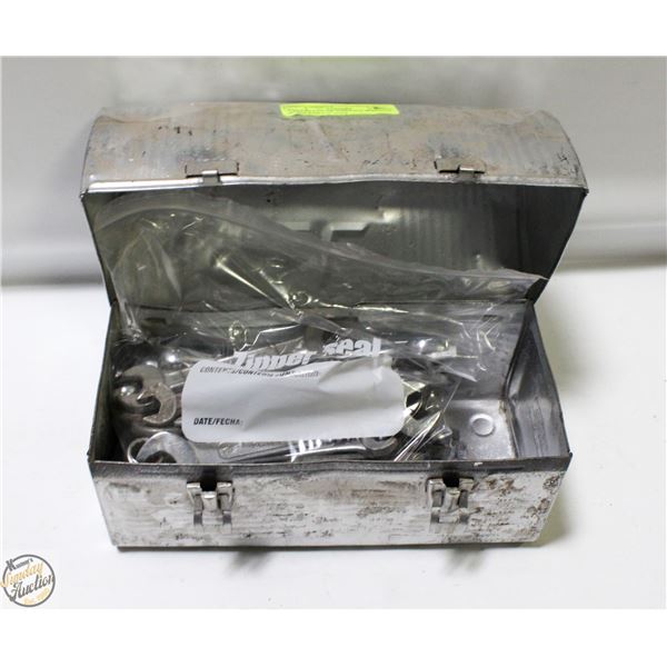 ESTATE LOT OF VARIOUS WRENCHES IN THERMOUS TOOL