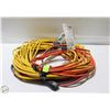 Image 1 : 4 EXTENSION CORDS AND 1 TROUBLE LIGHT