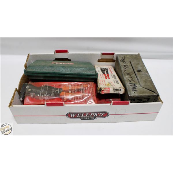 LOT OF VINTAGE RIVET GUNS WITH RIVETS IN VARIOUS