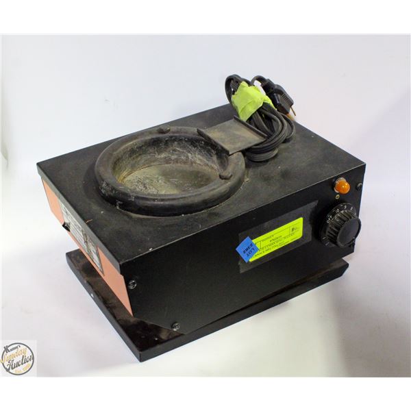 VINTAGE LYMAN MAG 20 LEAD FURNACE MELTING POT