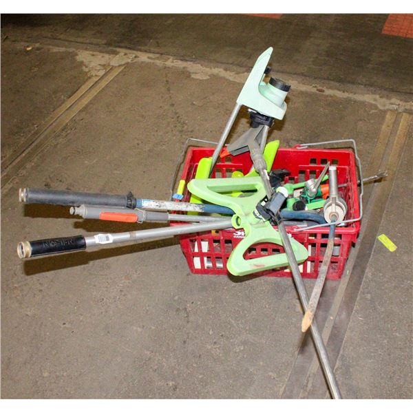 LOT OF VARIETY GARDENING HOSE NOZZLES