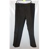 MENS WRANGLER 38 X 30 PANTS