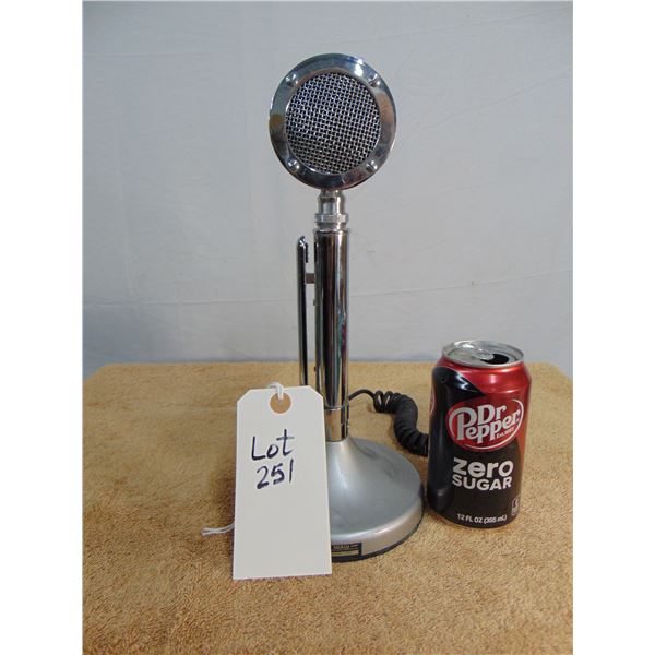 Microphone