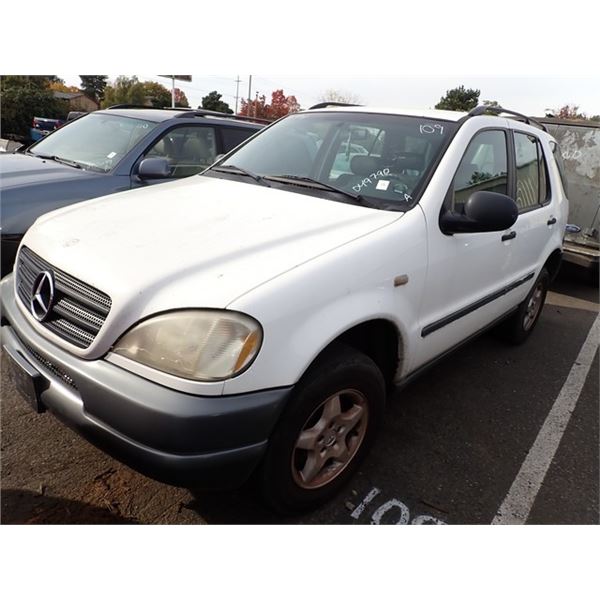 1998 Mercedes-Benz ML320