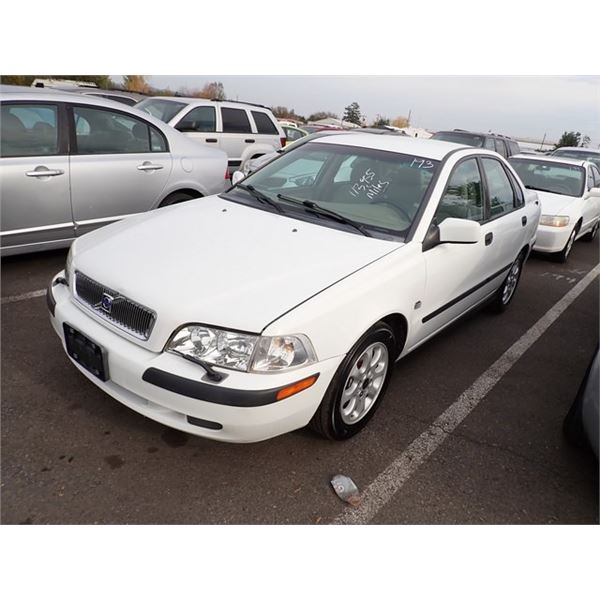 2002 Volvo S40