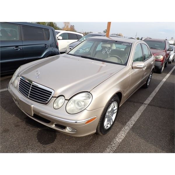 2003 Mercedes-Benz E320
