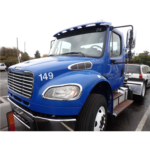 2012 Freightliner Business Class M2