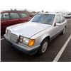 Image 1 : 1990 Mercedes-Benz 300D