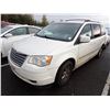 Image 1 : 2009 Chrysler Town and Country