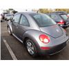 Image 4 : 2006 Volkswagen New Beetle