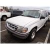 Image 1 : 1996 Ford Explorer