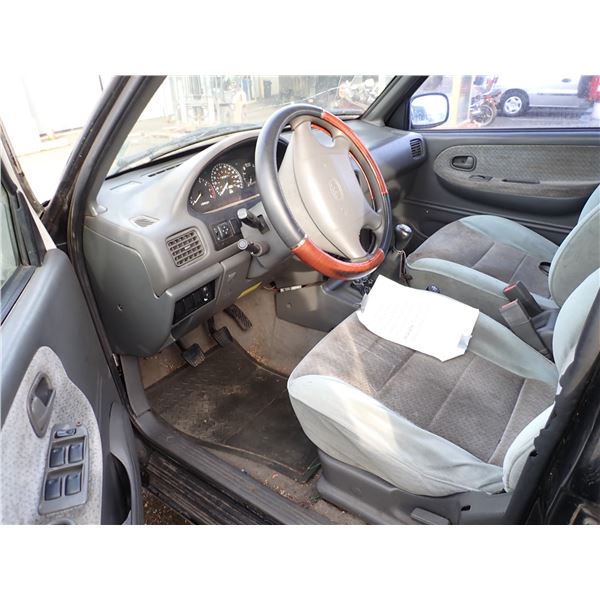 Vehicle photo 5