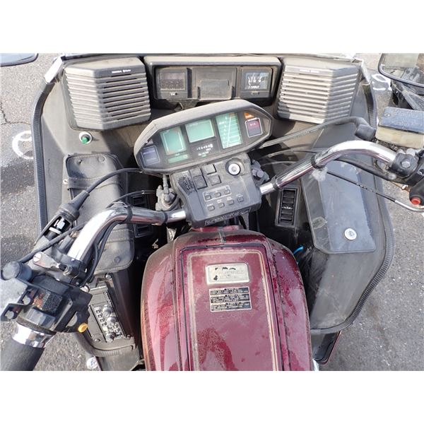 Vehicle photo 5