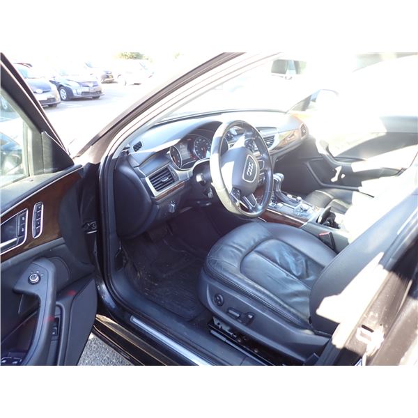 Vehicle photo 5
