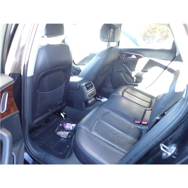 Vehicle photo 6
