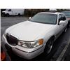 Image 1 : 1999 Lincoln Town Car