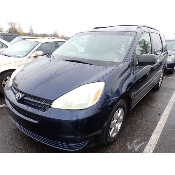 2004 Toyota Sienna