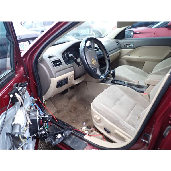 Vehicle photo 5