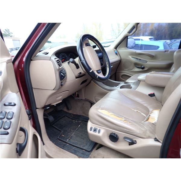 Vehicle photo 5
